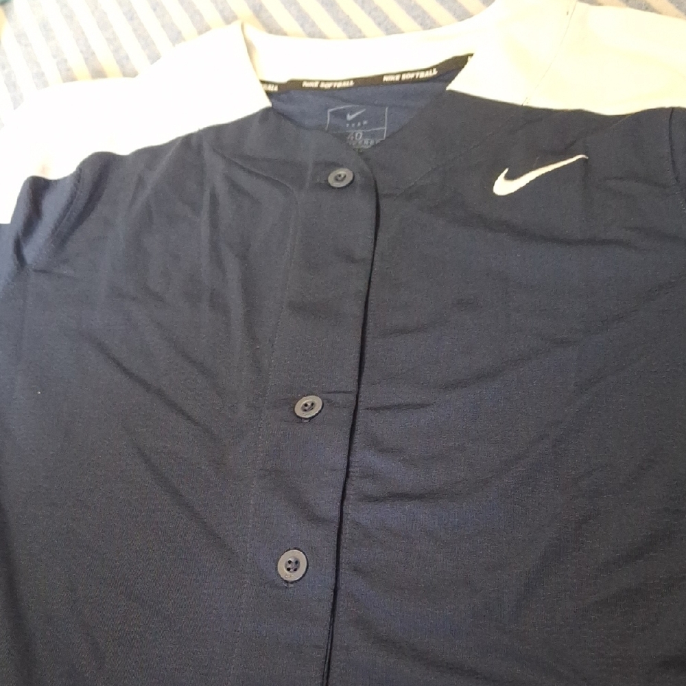 New Nike Ladies Softball Jersey
